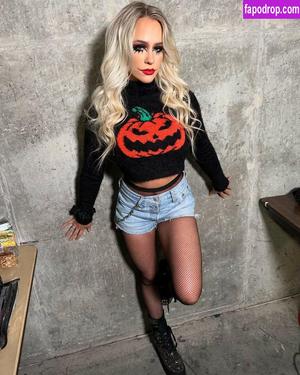 Penelope Ford leak #0097