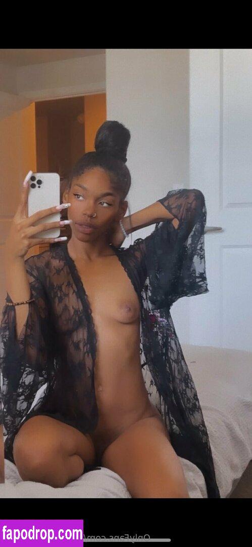 petiteebonyangel / blyon589 leak of nude photo #0013 from OnlyFans or Patreon