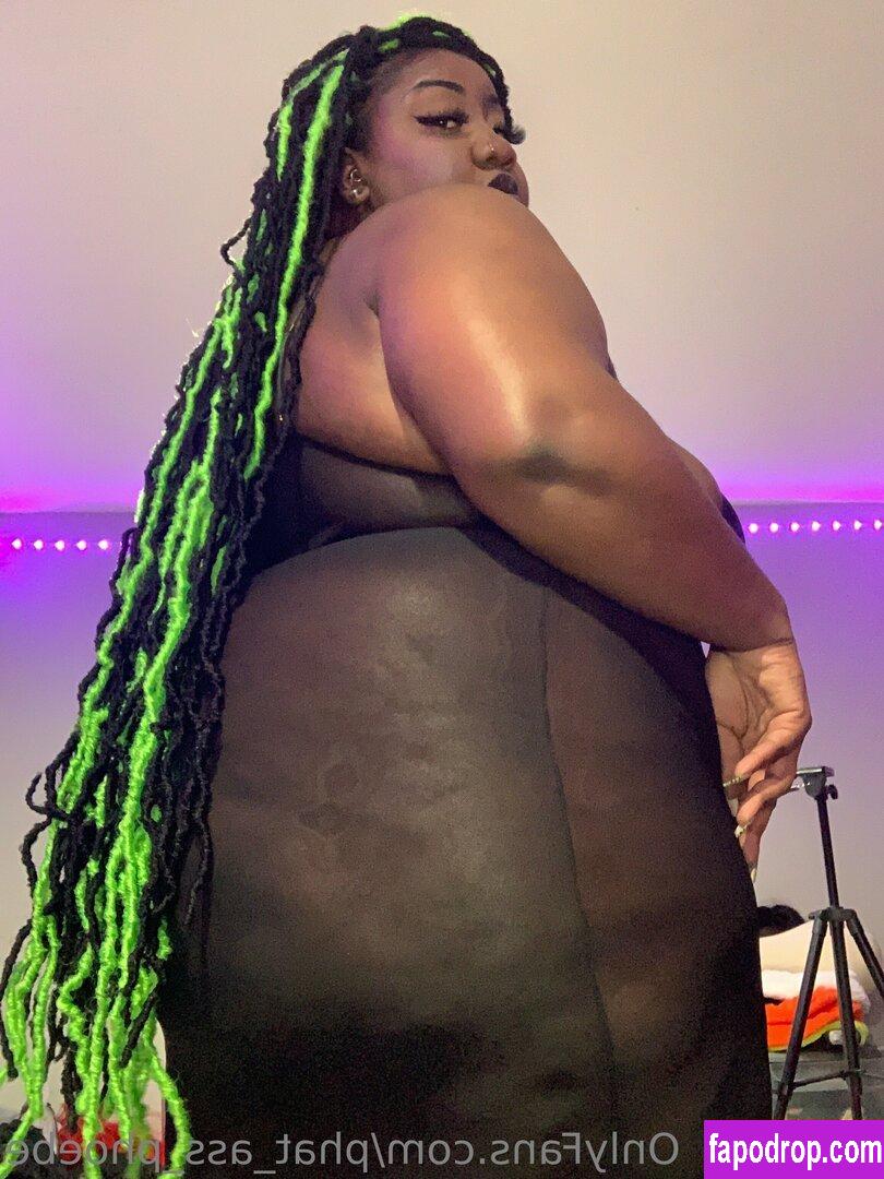 phat_ass_phoebe /  leak of nude photo #0247 from OnlyFans or Patreon