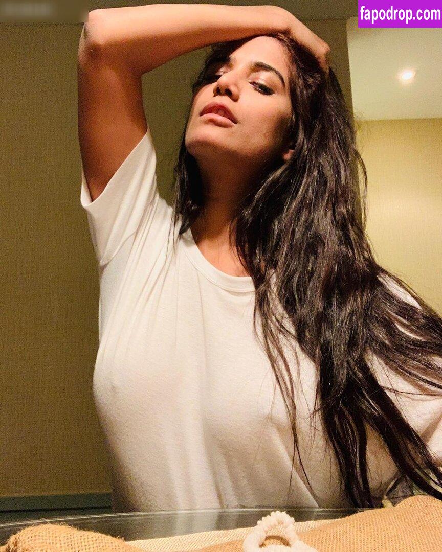 Poonam Pandey / Indian Goddess / iPoonampandey / poonampandeytv слитое обнаженное фото #0177 с Онлифанс или Патреон