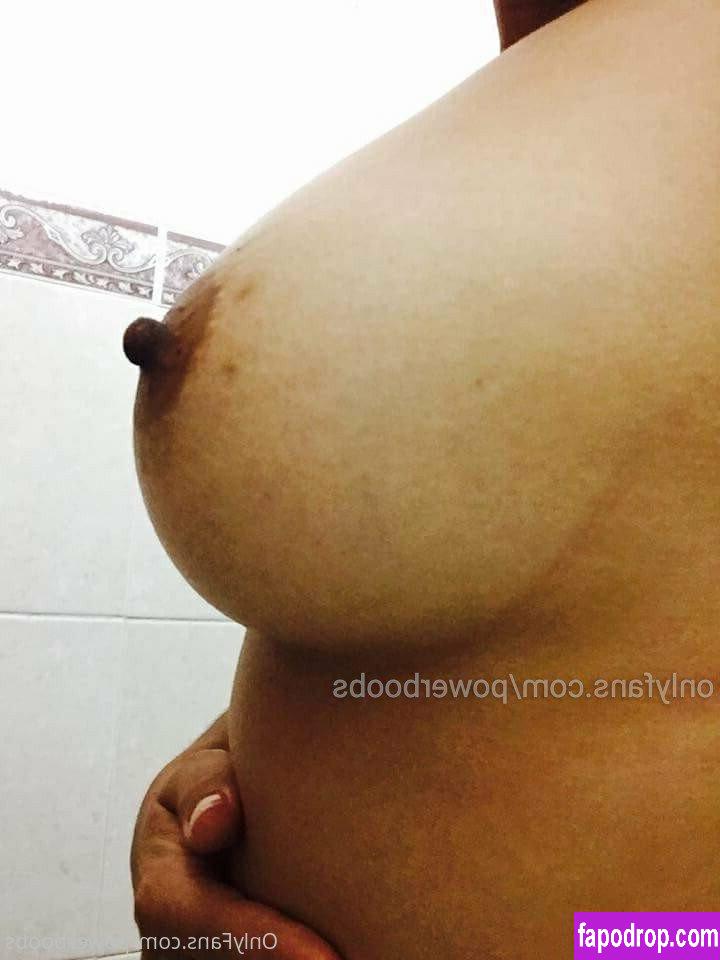 powerboobs /  leak of nude photo #0009 from OnlyFans or Patreon