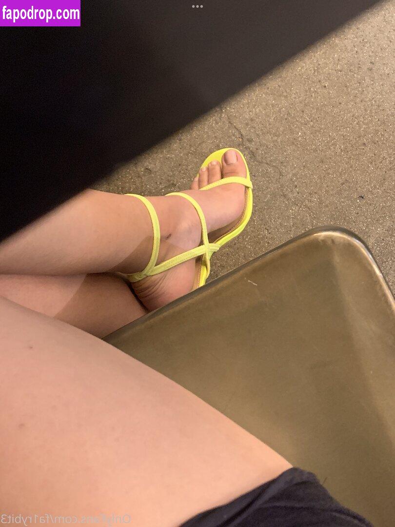 Pretty Feet / prettyfeet_of / prettytoes6969 leak of nude photo #0179 from OnlyFans or Patreon