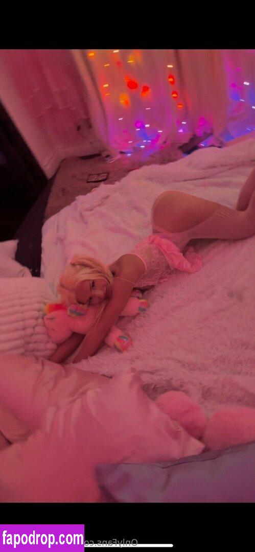 Princess_Poppi / Poppidoux / daisywaifufree / princess_poppy_vt leak of nude photo #0058 from OnlyFans or Patreon