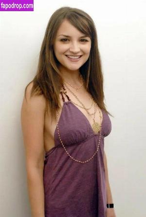 Rachael Leigh Cook leak #0003