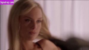 Rachel Skarsten leak #0027