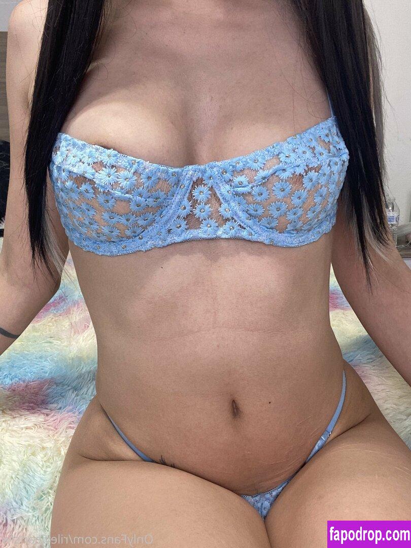 rileyjeansfw / sunshiney_riley leak of nude photo #0034 from OnlyFans or Patreon