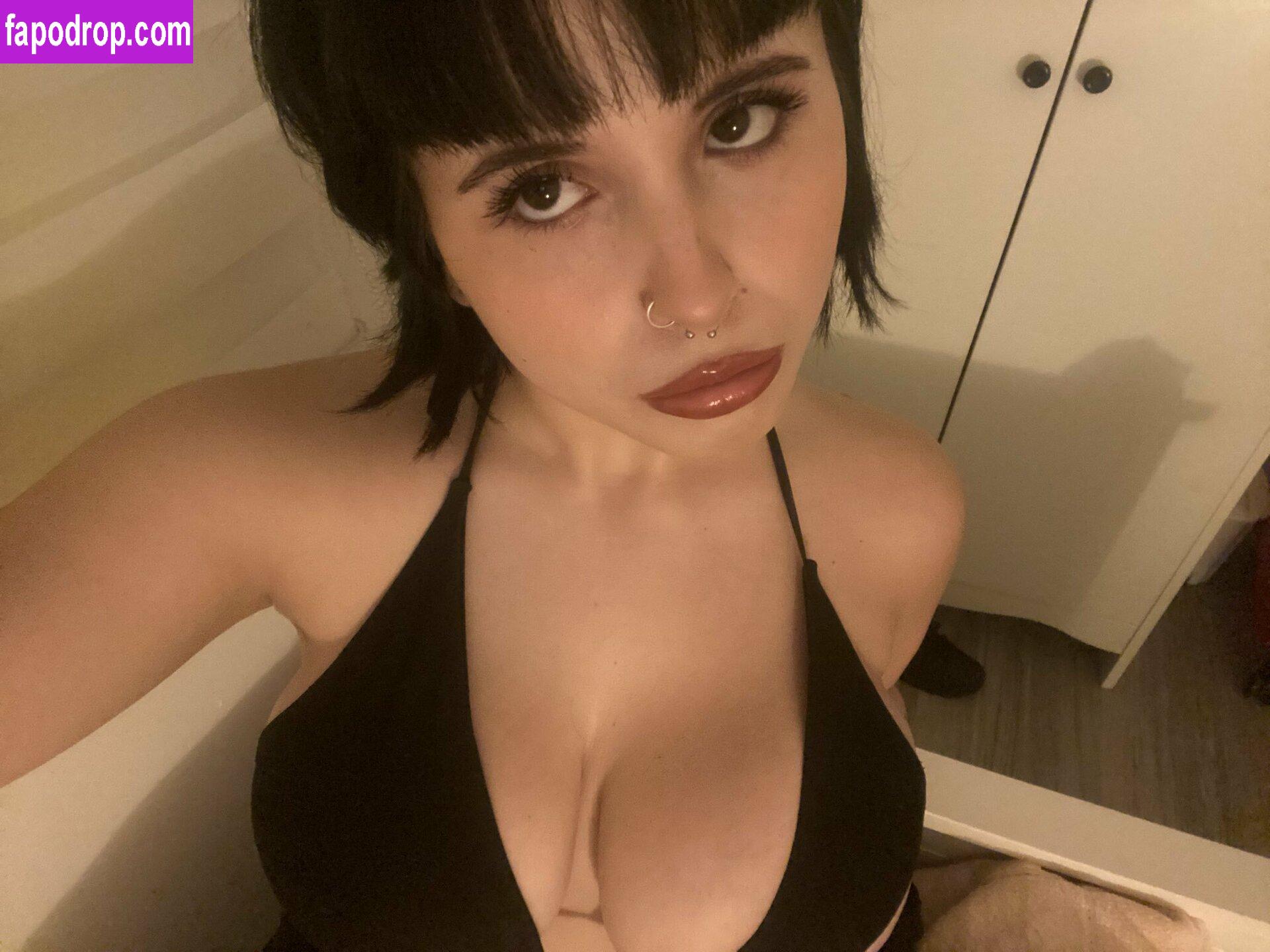 Rinna0x / foxy__love1 leak of nude photo #0009 from OnlyFans or Patreon