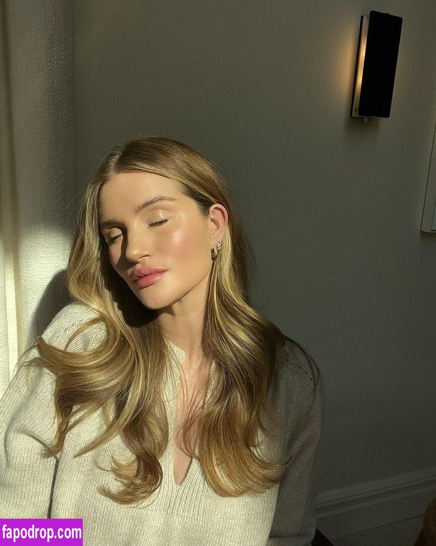 Rosie Huntington-Whiteley / rosiehw leak of nude photo #0015 from OnlyFans or Patreon