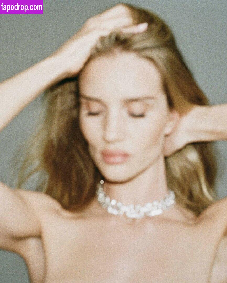 Rosie Huntington-Whiteley / rosiehw leak of nude photo #0107 from OnlyFans or Patreon