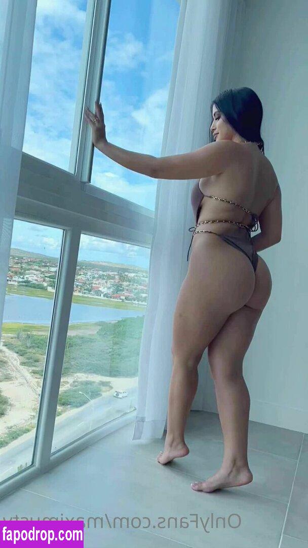Roxana Ventura / roxanaventura / roxanaventuraa leak of nude photo #0023 from OnlyFans or Patreon