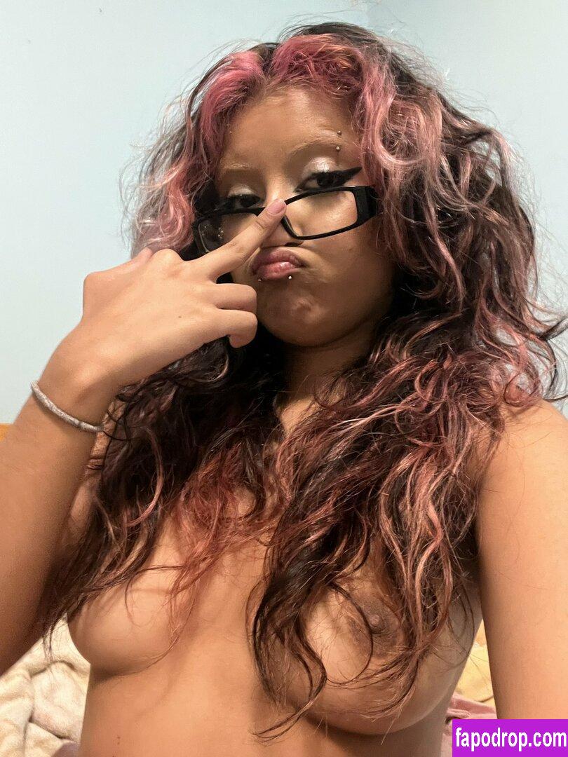 Roxyz111 / holiestsuccubus leak of nude photo #0058 from OnlyFans or Patreon