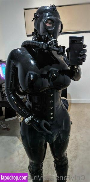 rubberbuns photo #0017