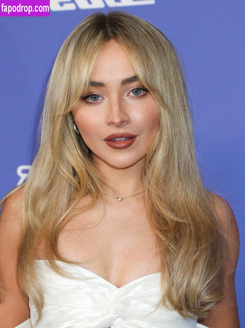 Sabrina Carpenter / sabrinacarpenter leaked nude photo from OnlyFans