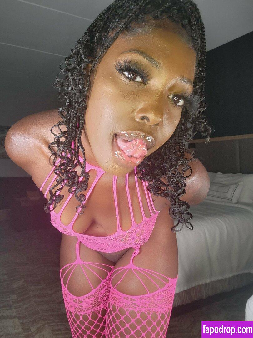 samira_0825 /  leak of nude photo #0166 from OnlyFans or Patreon