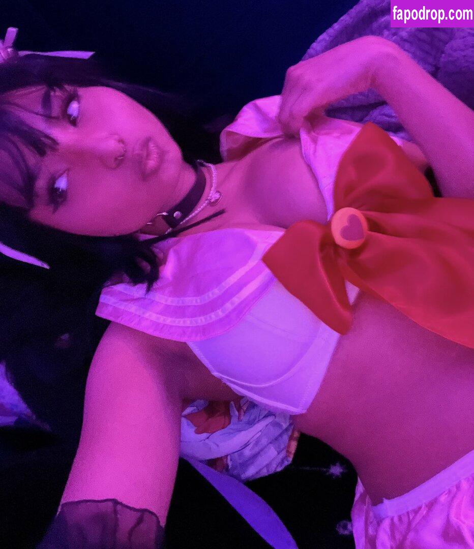 Sanriobug / Virtual Fairyz / bunnygirlhentais / kitromiii / virtualflowers leak of nude photo #0015 from OnlyFans or Patreon