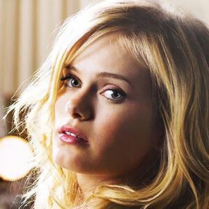 Sara Paxton photo #0020