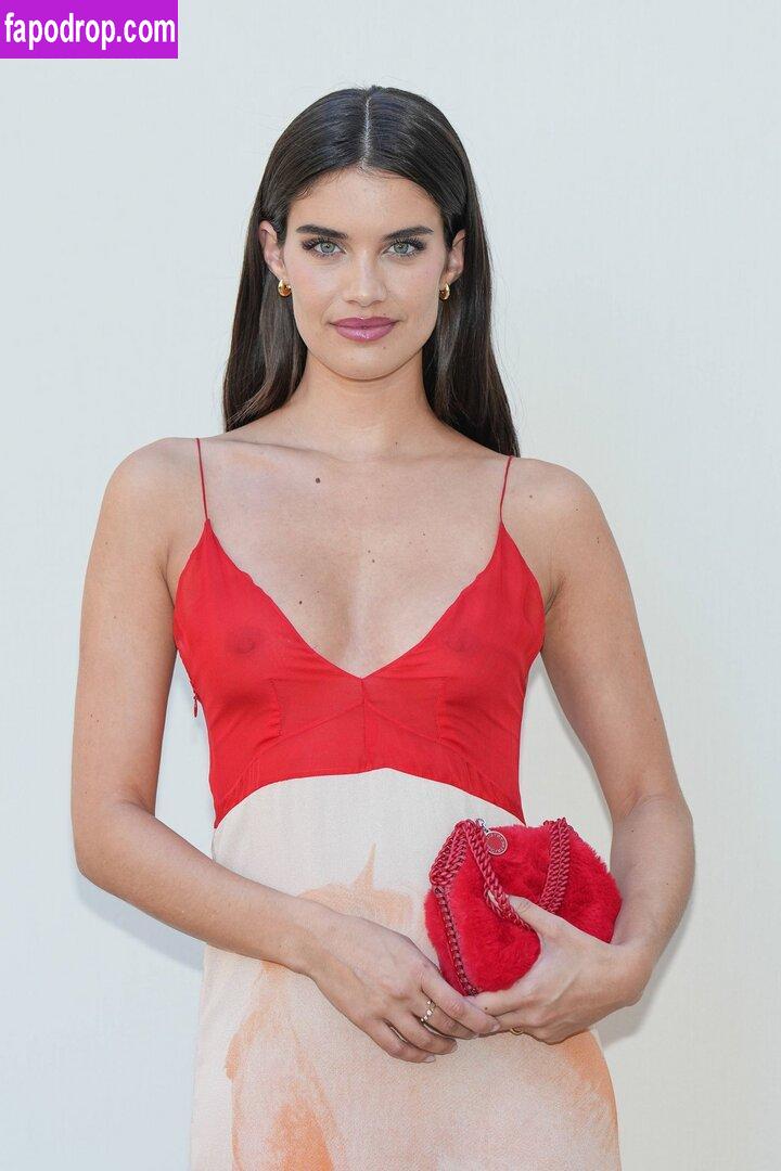 Sara Sampaio / SaraSampaio слитое обнаженное фото #0037 с Онлифанс или Патреон