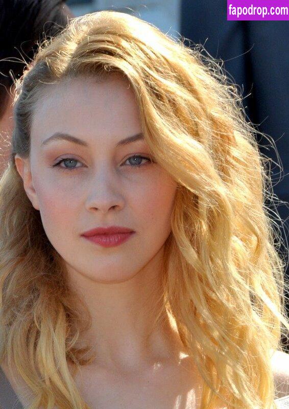 Sarah Gadon / sarahgadon слитое обнаженное фото #0014 с Онлифанс или Патреон