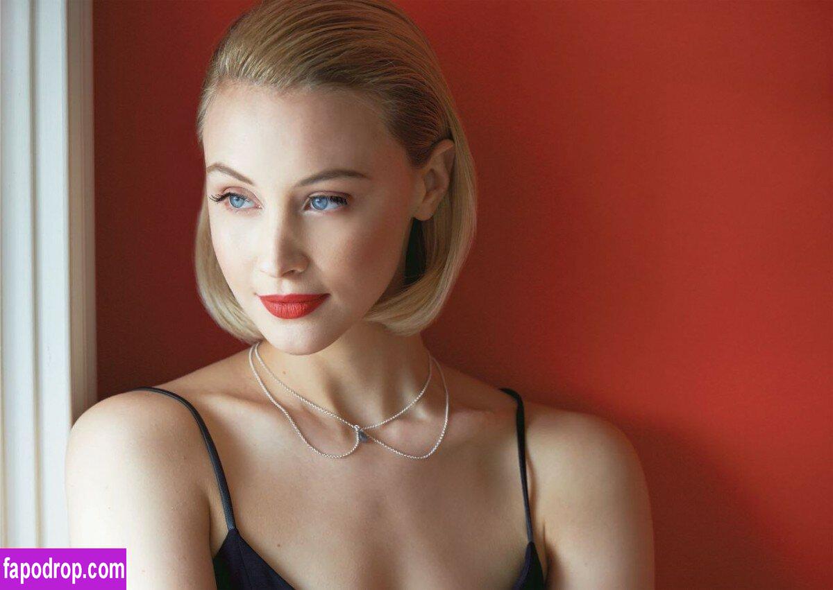 Sarah Gadon / sarahgadon слитое обнаженное фото #0018 с Онлифанс или Патреон