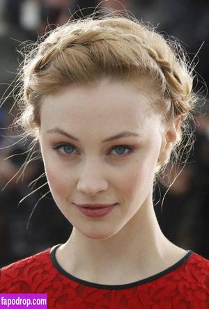 Sarah Gadon leak #0016