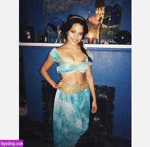 Sarah Jeffery leak #0051