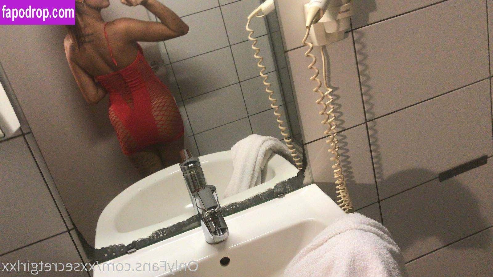 sarissakoldenhof / xxsarissaxx leak of nude photo #0039 from OnlyFans or Patreon