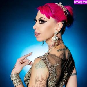 Satine Phoenix photo #0004