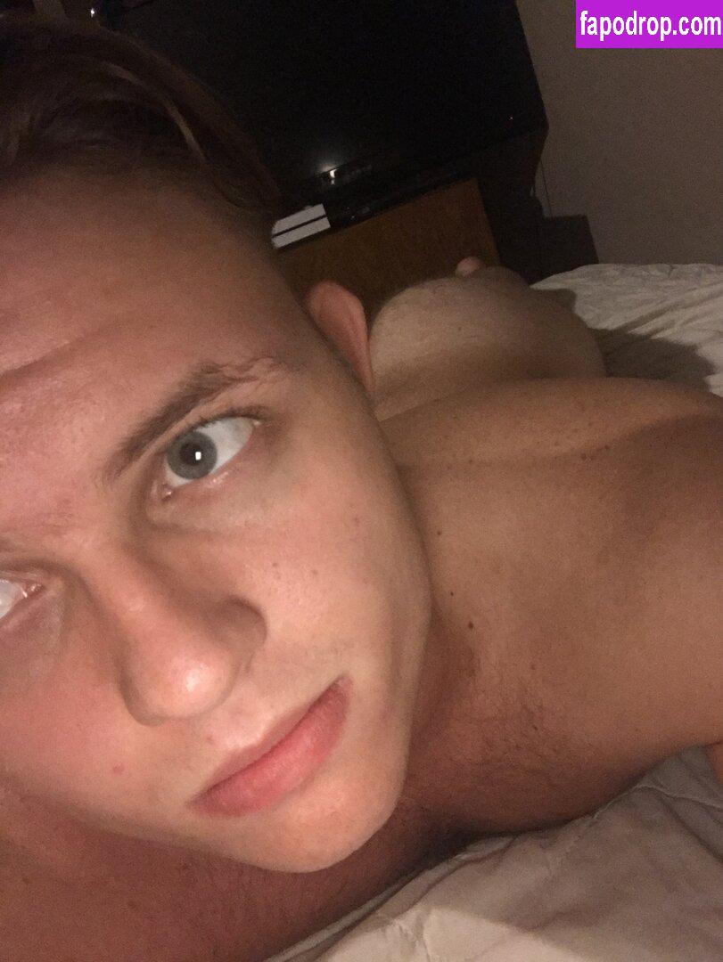 selfiejesus /  leak of nude photo #0035 from OnlyFans or Patreon