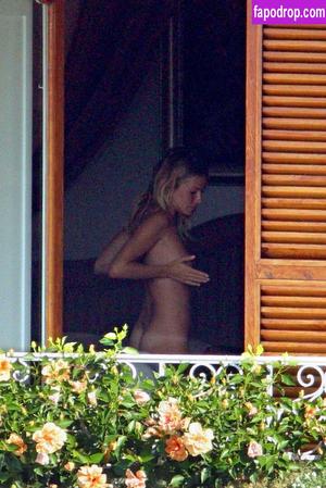 Sienna Miller photo #0370