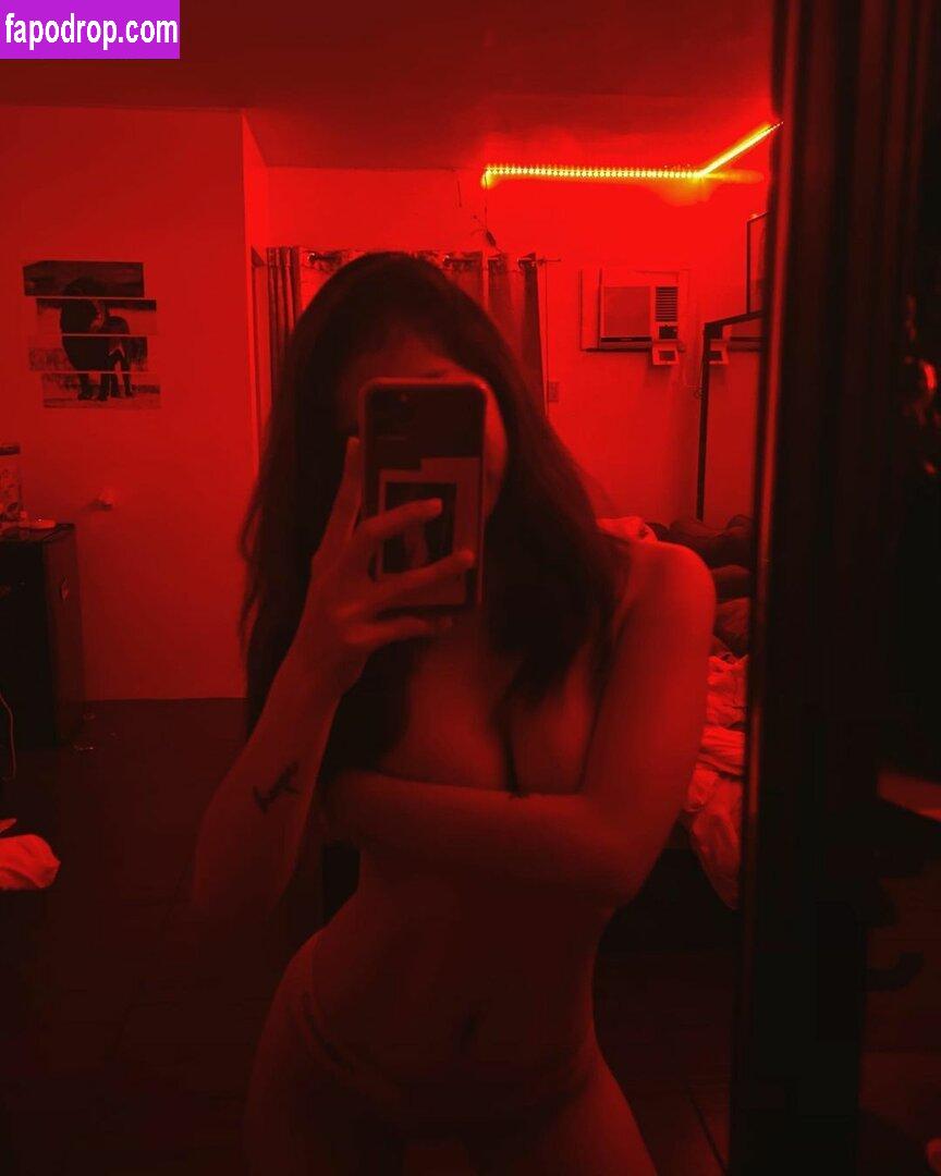 Siobe Lim / Krystal Mana / lifeofayemami leak of nude photo #0029 from OnlyFans or Patreon
