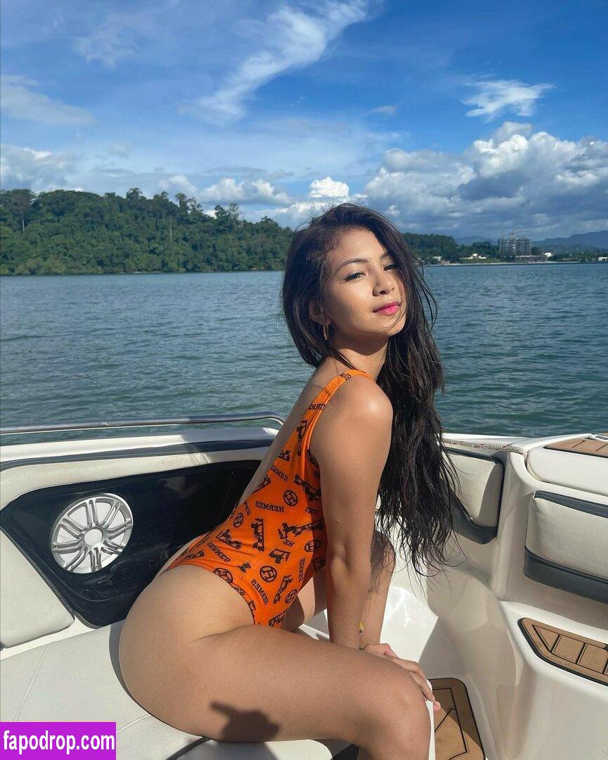 Siobe Lim / Krystal Mana / lifeofayemami leak of nude photo #0033 from OnlyFans or Patreon