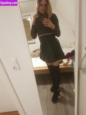 SissyKaya photo #0049