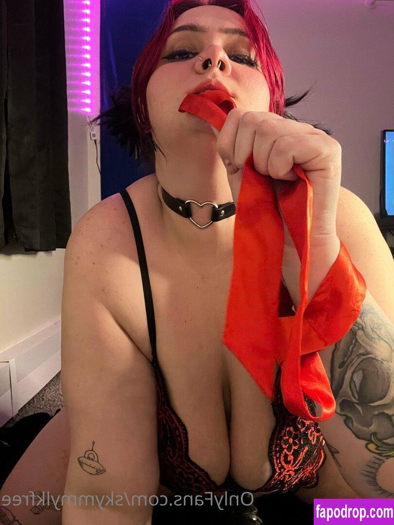skymmylkfree / jez132219 leak of nude photo #0068 from OnlyFans or Patreon