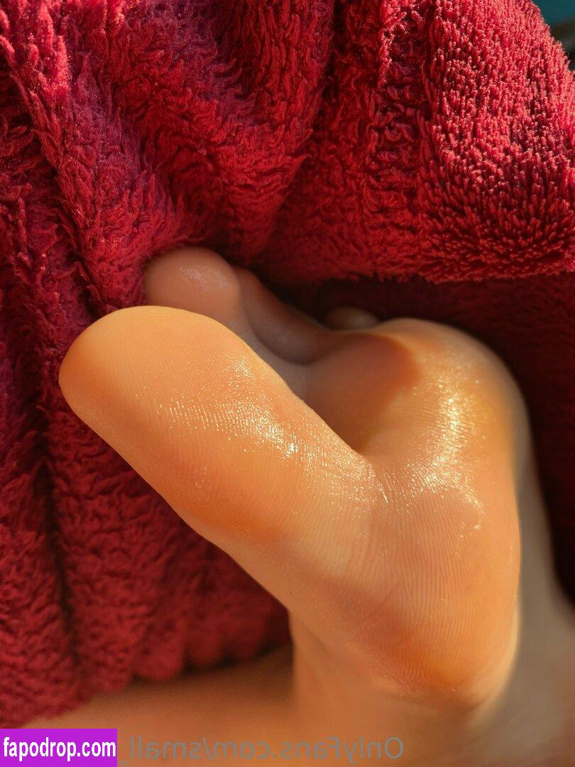 small_girl_feet / toes_for_your_nose слитое обнаженное фото #0012 с Онлифанс или Патреон