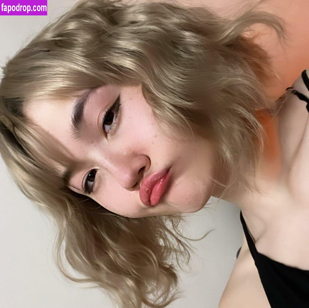 sofiaaa.park / Lilylilx leak of nude photo #0002 from OnlyFans or Patreon