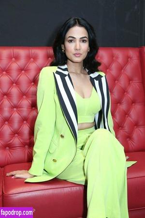 Sonal Chauhan leak #0070