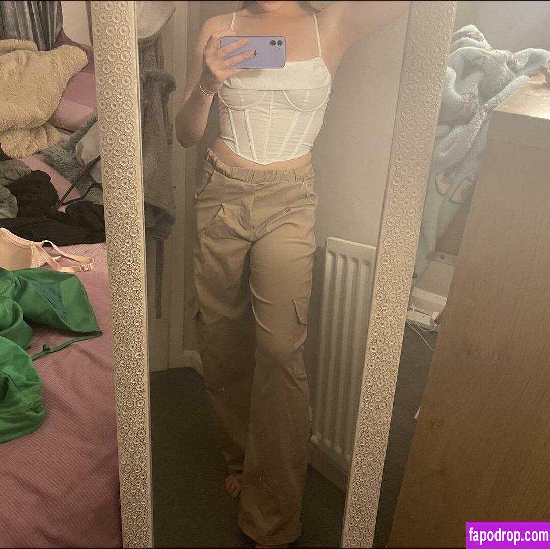 Sophie Dodd / sophiedodd.x leak of nude photo #0031 from OnlyFans or Patreon