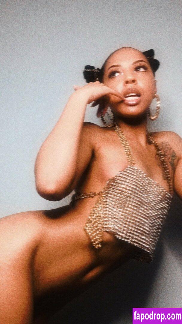 Soultrybone / thecelenamonique leak of nude photo #0004 from OnlyFans or Patreon