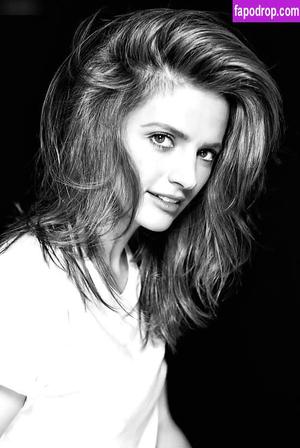 Stana Katic photo #0096