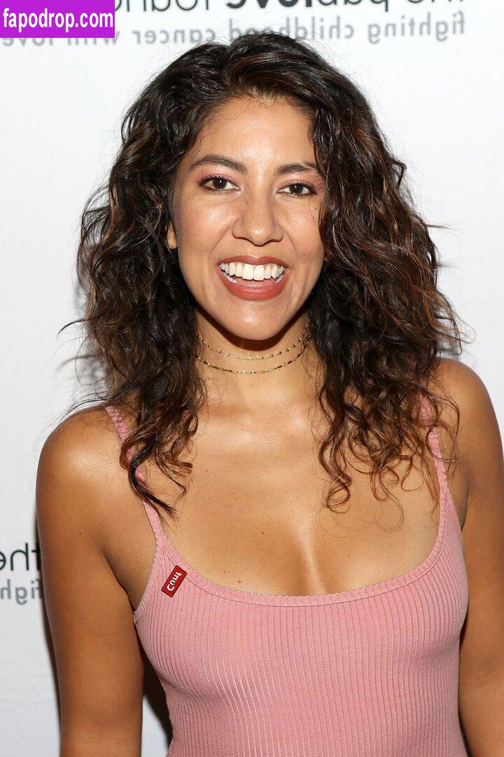 Stephanie Beatriz / Rosa Diaz / bellasramos / iamstephbeatz / stephaniebeatriz слитое обнаженное фото #0082 с Онлифанс или Патреон