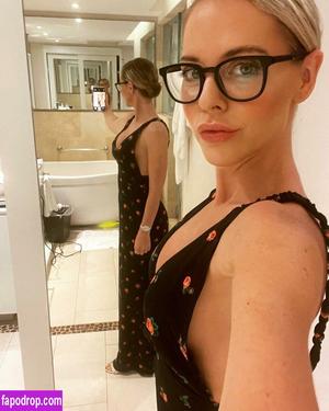 Stephanie Waring leak #0005