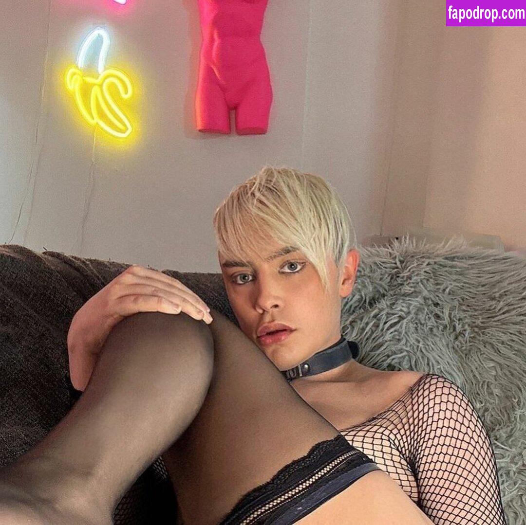 STR8BoyToy / https: leak of nude photo #0007 from OnlyFans or Patreon