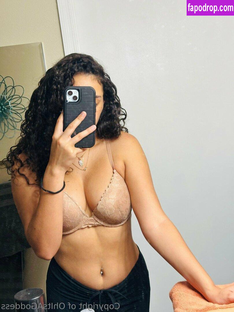 Strawberriesandwine / OhItsAGoddess / OhItsAVigilante / protecttheinnocent101 leak of nude photo #0009 from OnlyFans or Patreon