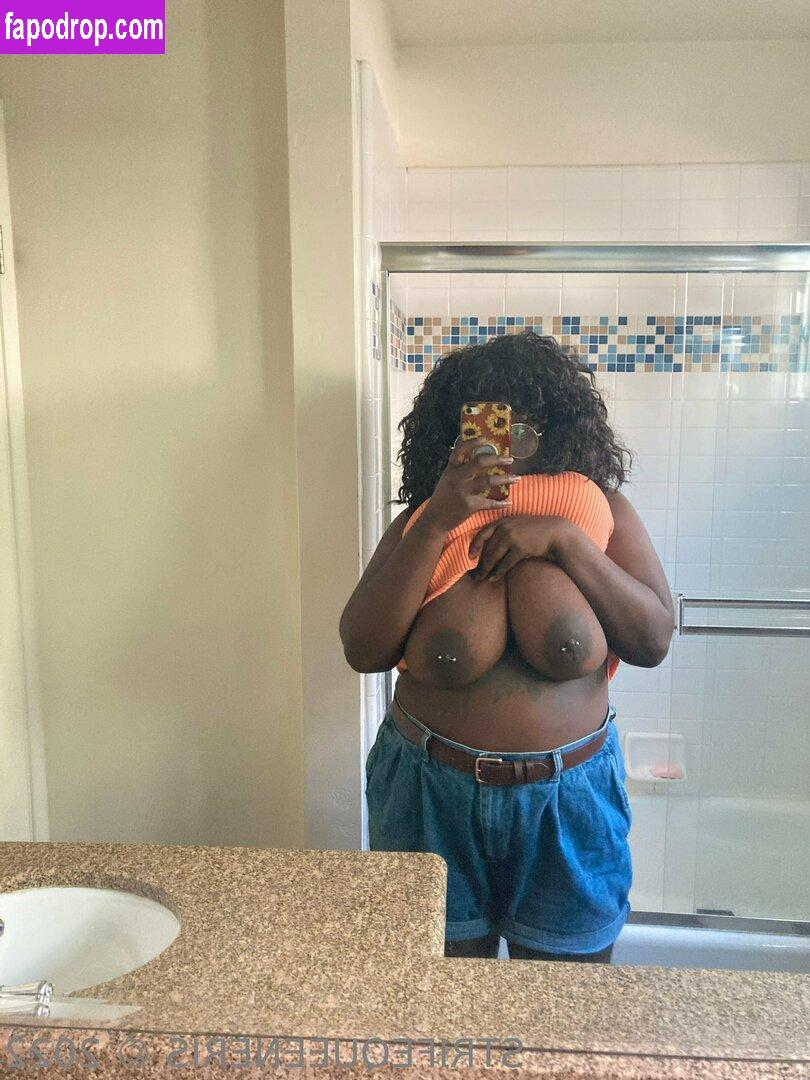 strifequeeneris /  leak of nude photo #0105 from OnlyFans or Patreon