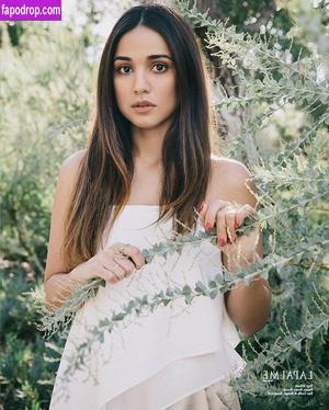 Summer Bishil photo #0116