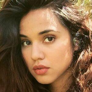 Summer Bishil photo #0150