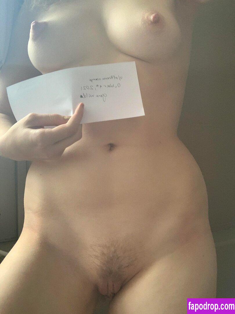 sundrybitch / afternoonorange / lipsticksnlattess leak of nude photo #0043 from OnlyFans or Patreon