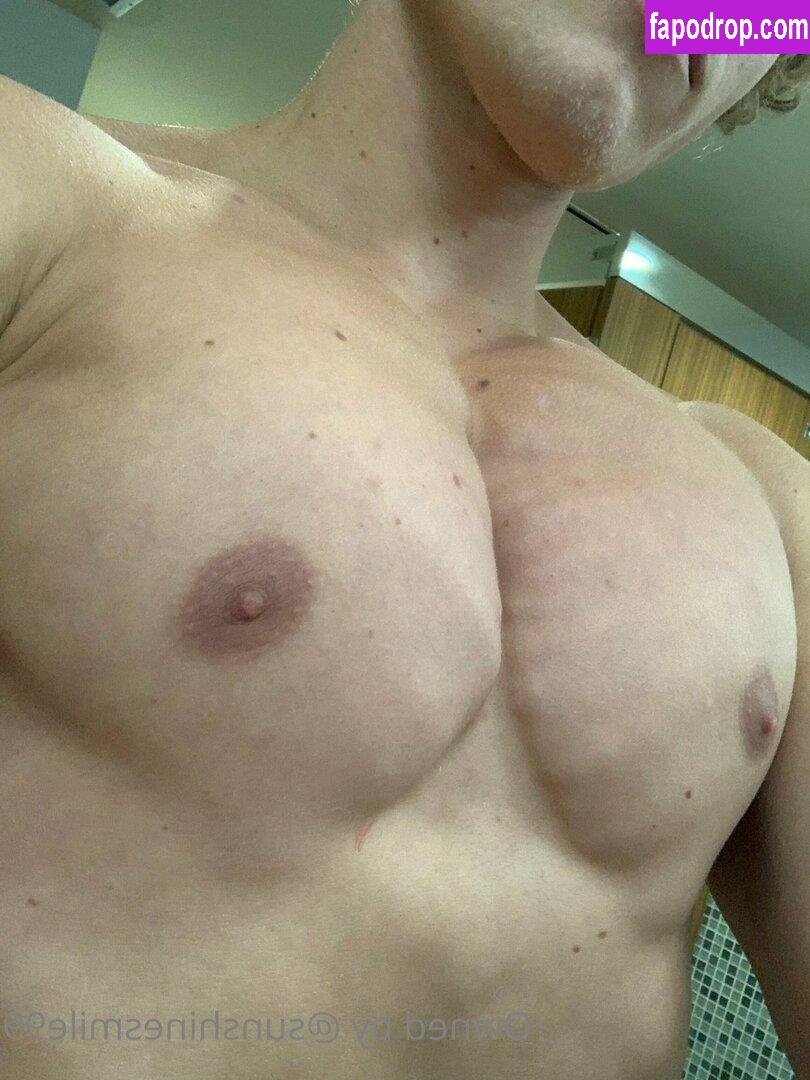 sunshynefree / cute_hunks leak of nude photo #0023 from OnlyFans or Patreon