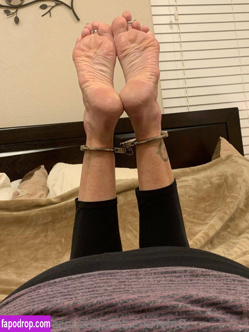 susanssassyfeet /  leak of nude photo #0009 from OnlyFans or Patreon