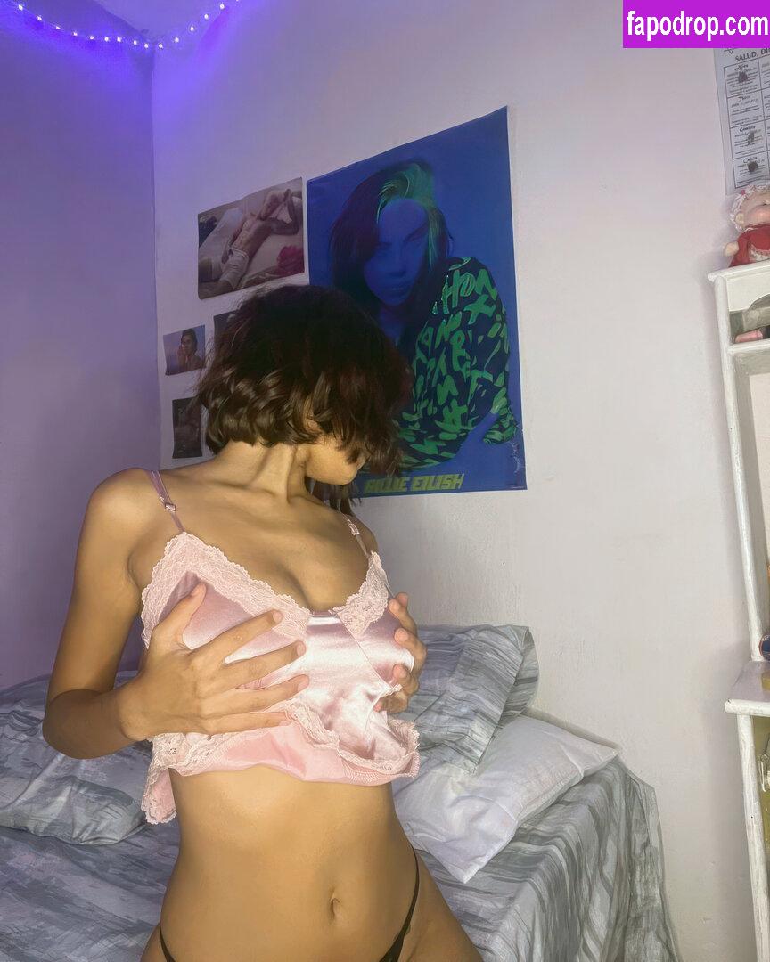 SweetWenn / priv_sweett / sweet_sween / tostadasdeflan leak of nude photo #0013 from OnlyFans or Patreon